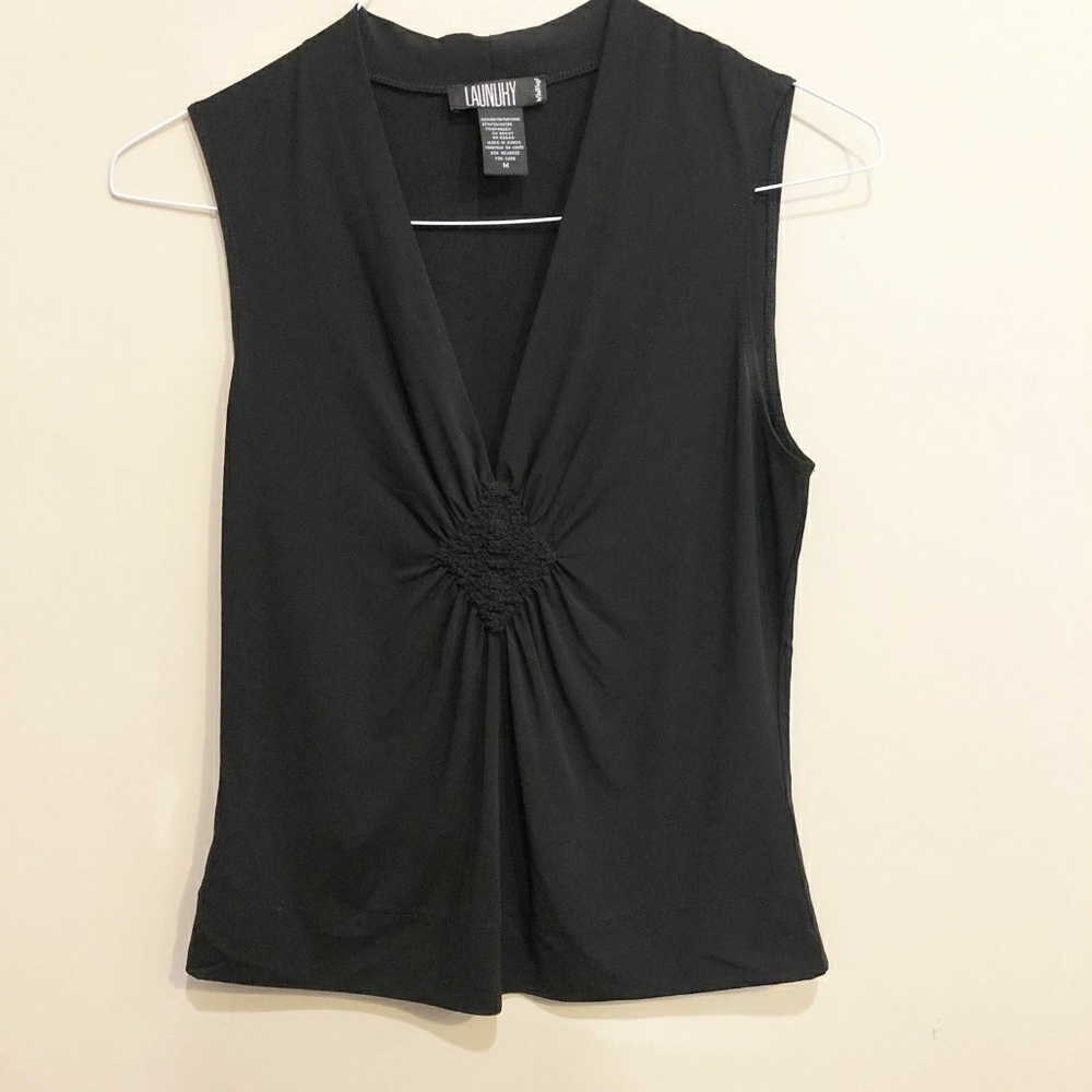EUC Black Sleveless Top Size M